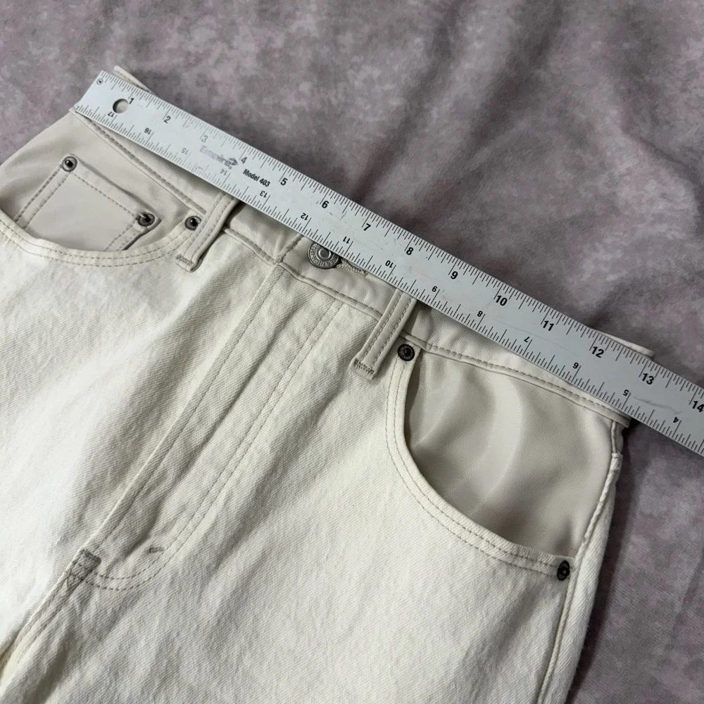 Abercrombie & Fitch excellent very